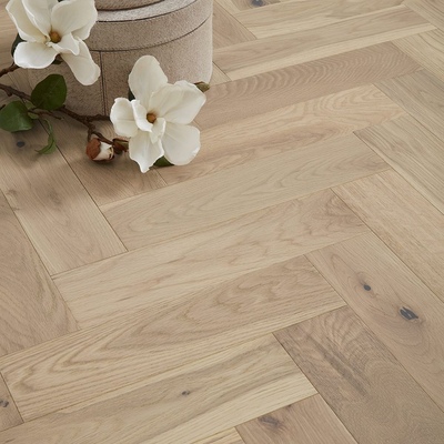 Parquet 18 x 90mm Seashell Light Oak Herringbone Solid Wood Flooring